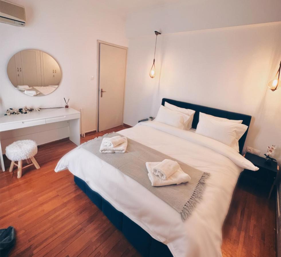 Seaside Apartment In Flisvos Marina Athen Eksteriør bilde