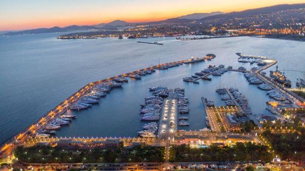 Seaside Apartment In Flisvos Marina Athen Eksteriør bilde